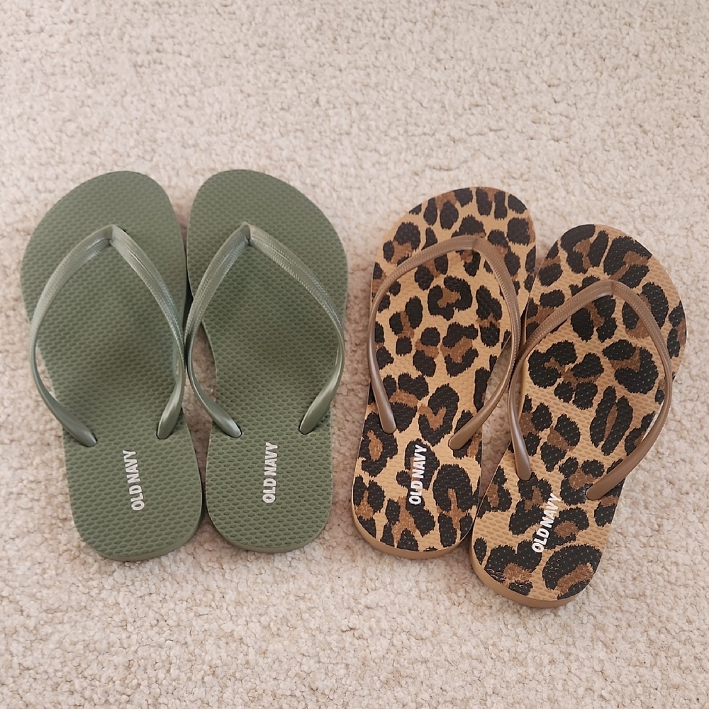 Old Navy Green and Leopard Flip Flops